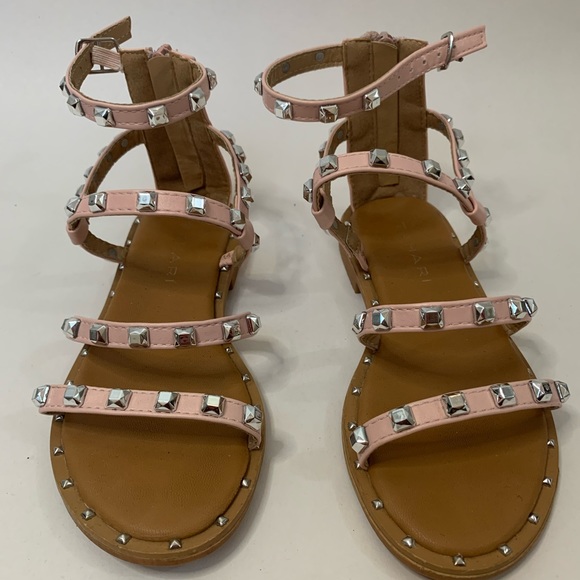 Like New Size 1 Tahari Sandals - Picture 2 of 5